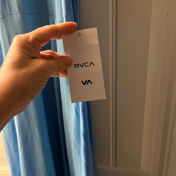 NWT RVCA DRESS - Picture 2 of 3